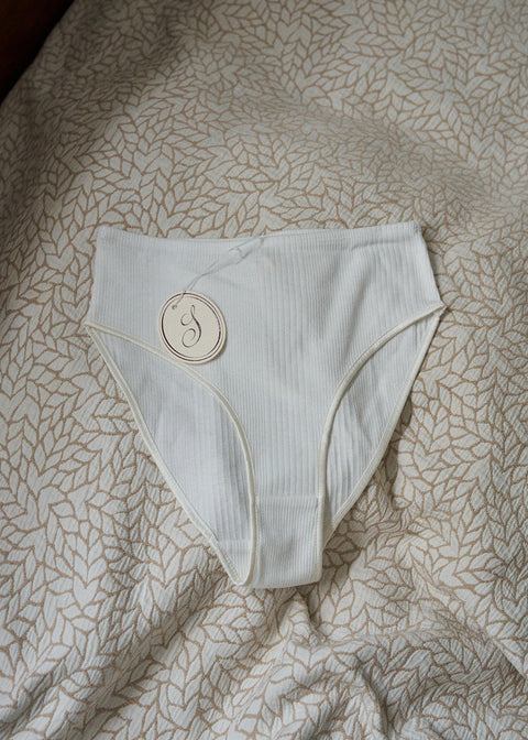 Witte slip uit biokatoen - high waisted brief