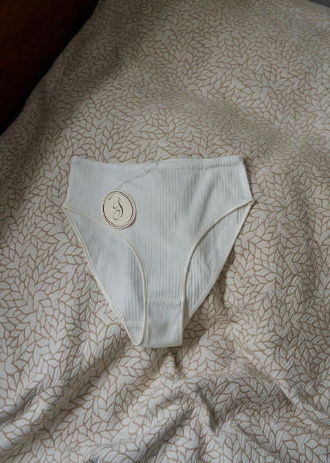 Witte slip uit biokatoen - high waisted brief