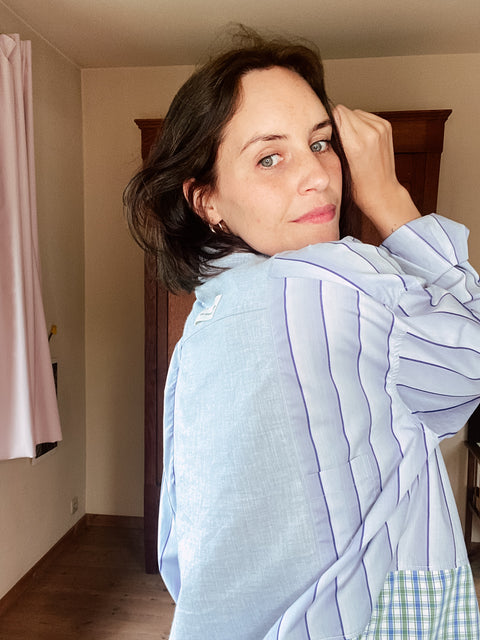 Hemd: pièce unique ( lichtblauw gestreept en groene ruitjes )