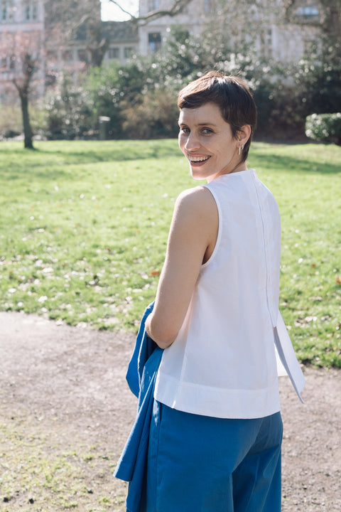 Mouwloze bloes 'Sharren' GMTD poplin - white