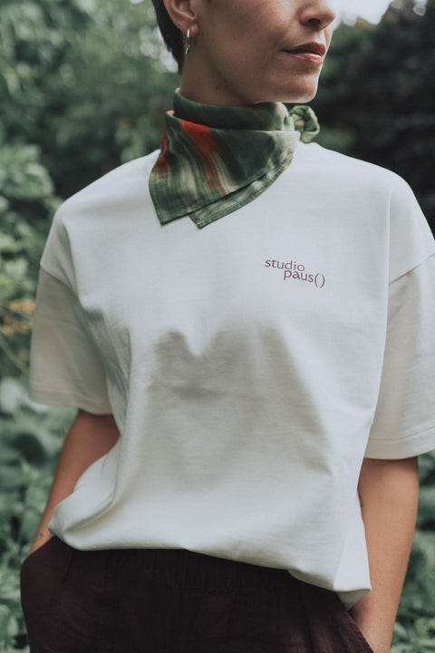 Uniseks T-shirt 'ik hou je hart vast' - rood