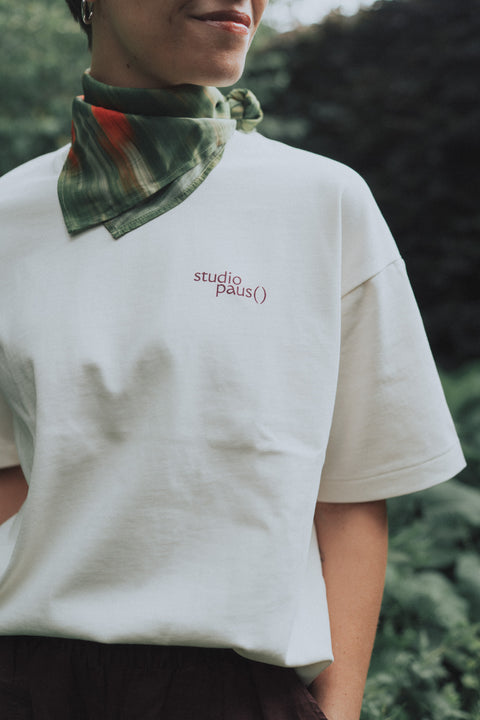 Uniseks T-shirt 'ik hou je hart vast' - rood