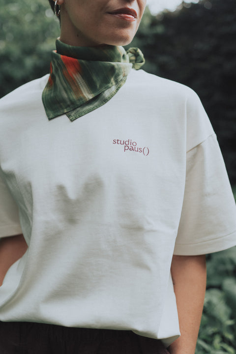 Uniseks T-shirt 'ik hou je hart vast' - rood