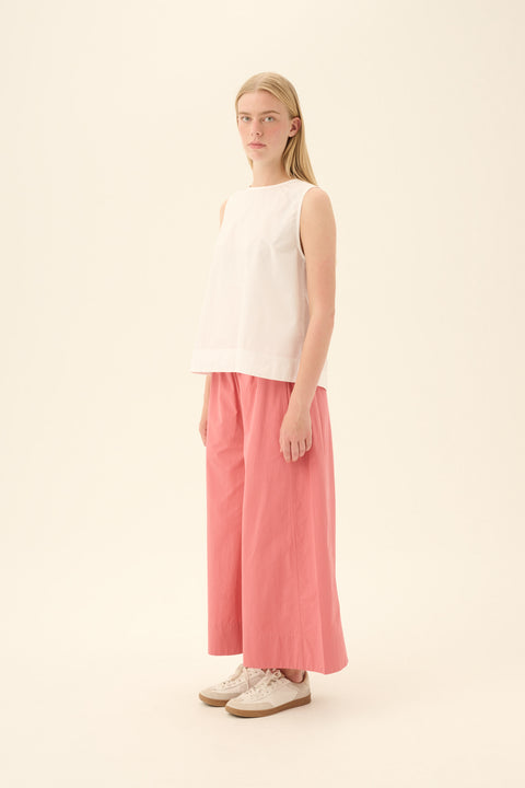 Mouwloze bloes 'Sharren' GMTD poplin - blue bonnet