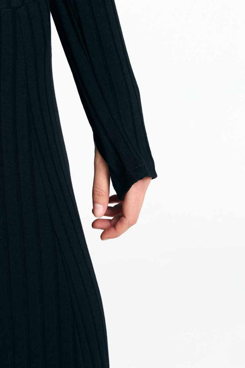 Viana longsleeve black - de perfecte basic