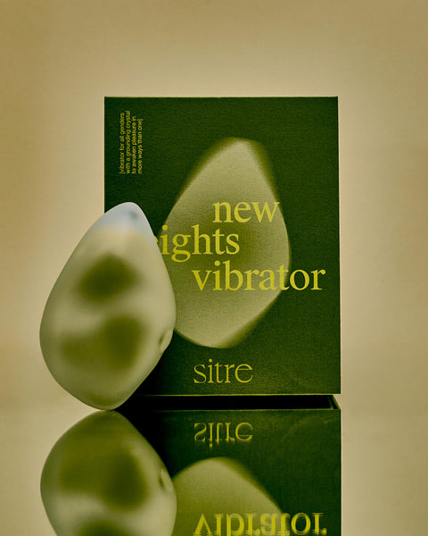New heights vibrator with smoky quartz crystal