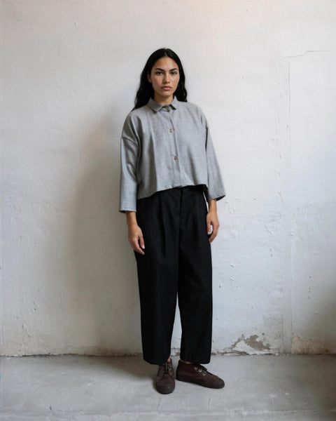 Short winter shirt grey