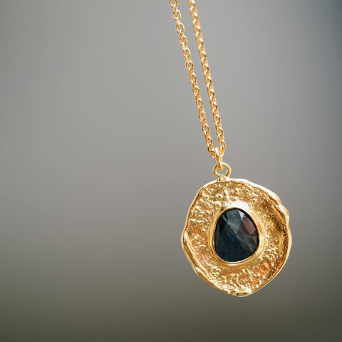 Halsketting Aura - Bescherming (massief goud)