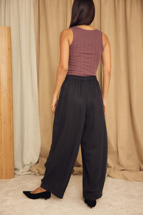 Barell trousers black