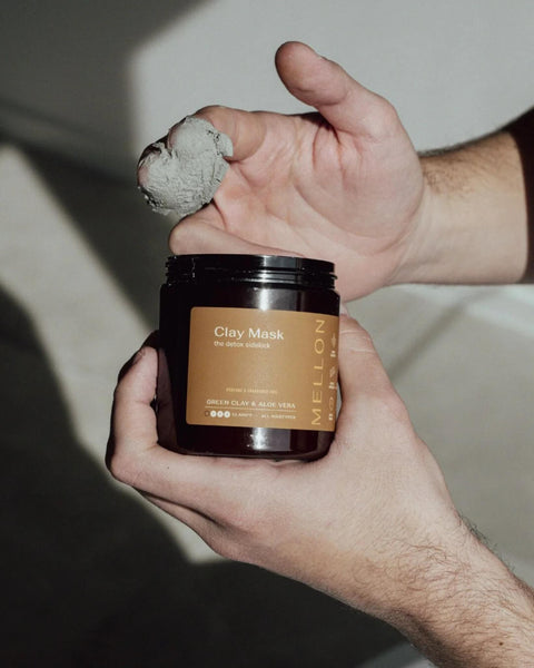 Klei masker voor haar en hoofdhuid