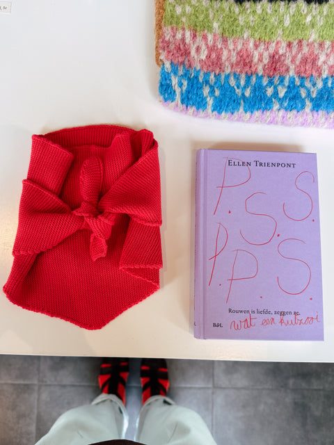 Alma scarf red
