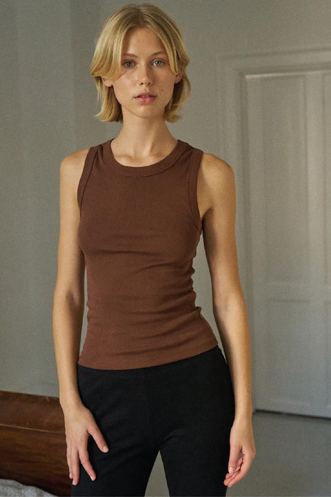 Topje uit biokatoen - brown