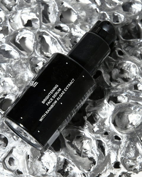 M—0R5 Brightening serum met regenboogalgen (tegen vlekjes)