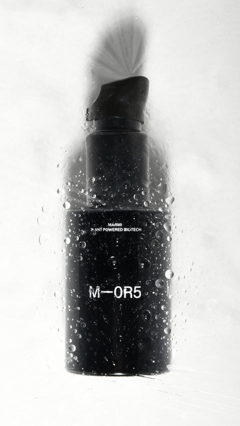 M—0R5 Brightening serum met regenboogalgen (tegen vlekjes)