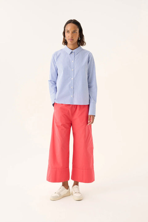 Luchtige broek in de kleur van framboosjes