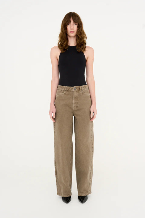 Duurzaam Denim: Kaia slung jeans - khaki antique dye
