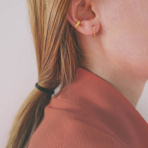 Mini creool Fée Clochette (massief 18k goud)