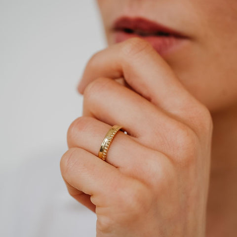 Ring Nexilis (massief 18k goud)