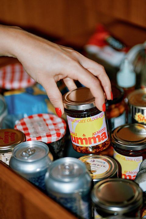 Olijfolie met chili en amandel (enkel local pick-up)