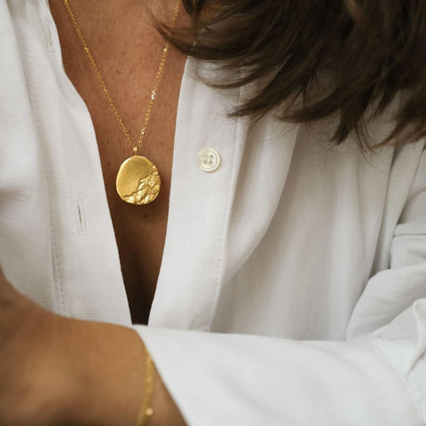 La résiliente halsketting massief goud (pre-order)