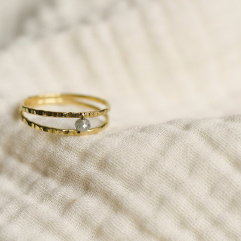 Ring Juliette met ruwe diamant (massief 18k goud)