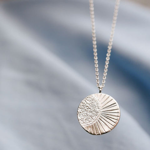 Halsketting De tuimelaar (zilver)