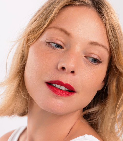 3-in-1 color & care lippotlood - 002 Rouge Kiss