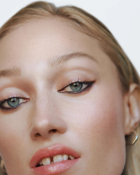 Petunia eye and lip definer - zwart oogpotlood