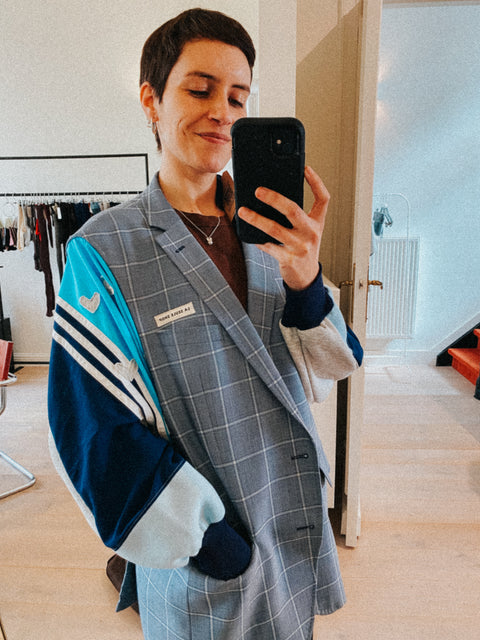 Blazer: pièce unique IX (bright blue + checks)