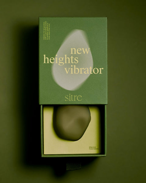 New heights vibrator with smoky quartz crystal