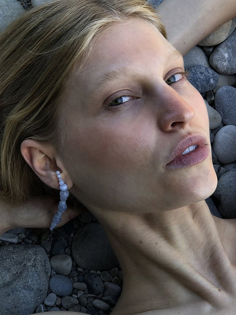 Lone Glyzinia oorringen N°2 - lichtblauw