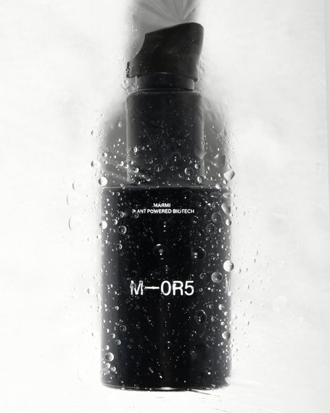 M—0R5 Brightening serum met regenboogalgen (tegen vlekjes)