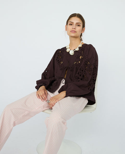 Romantische top met delicate details