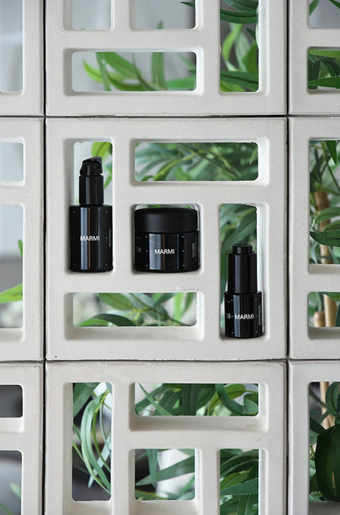 M—0R5 Brightening serum met regenboogalgen (tegen vlekjes)