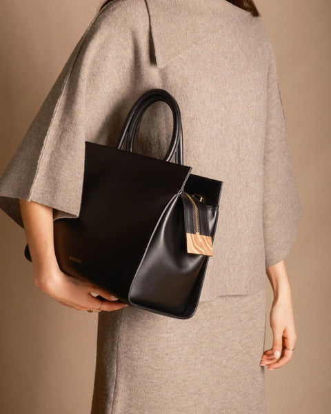 Po handtas - black