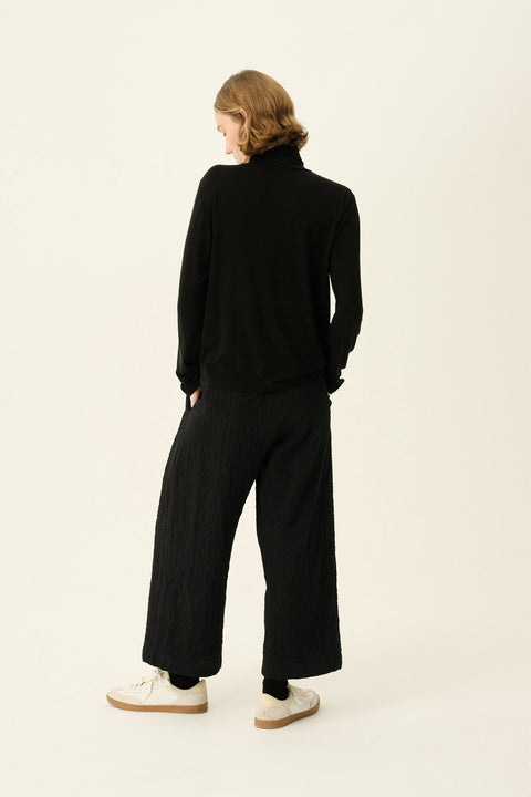 Pia Crushed Cotton - Black