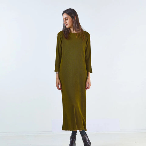 Geribbelde jurk uit biokatoen met lange mouwen - fir green