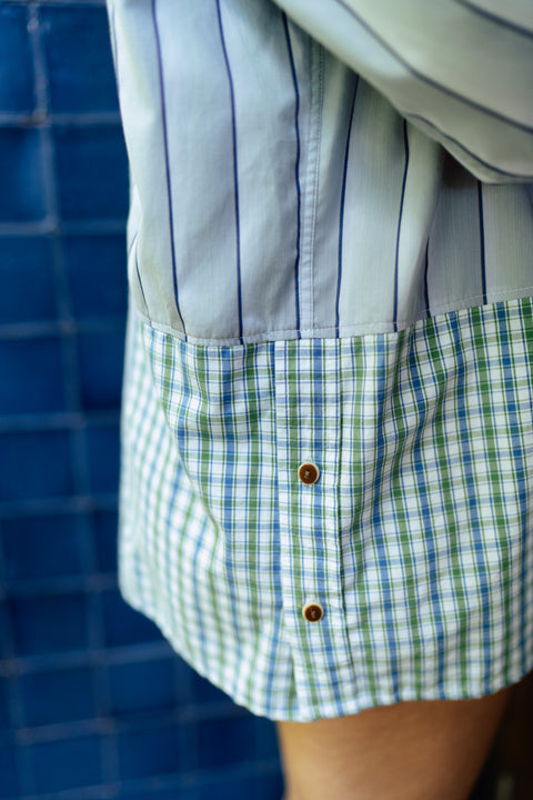 Hemd: pièce unique ( lichtblauw gestreept en groene ruitjes )