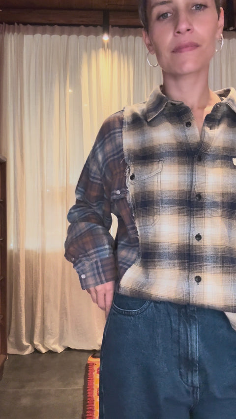 Unisex shirt: pièce unique (checkered shirt)