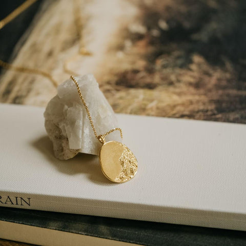 La résiliente halsketting massief goud (pre-order)