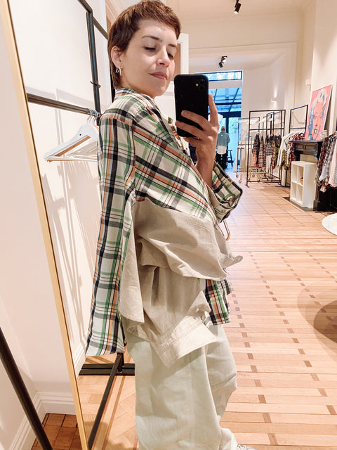 Extra sleeves shirt: pièce unique I 'La Seule Shop' (ruitpatroon in groen, oranje en donkergrijs)