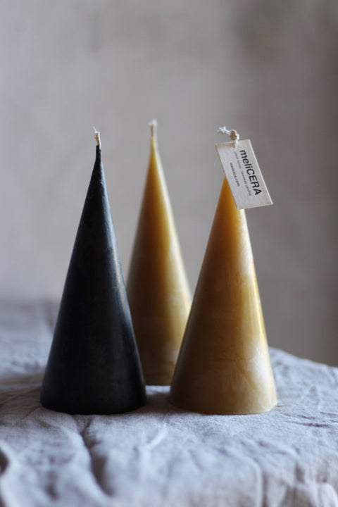 Set kaarsen uit bijenwas - triple cones