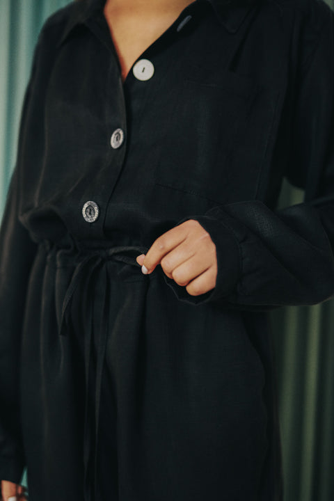 Zwarte jumpsuit uit tencel