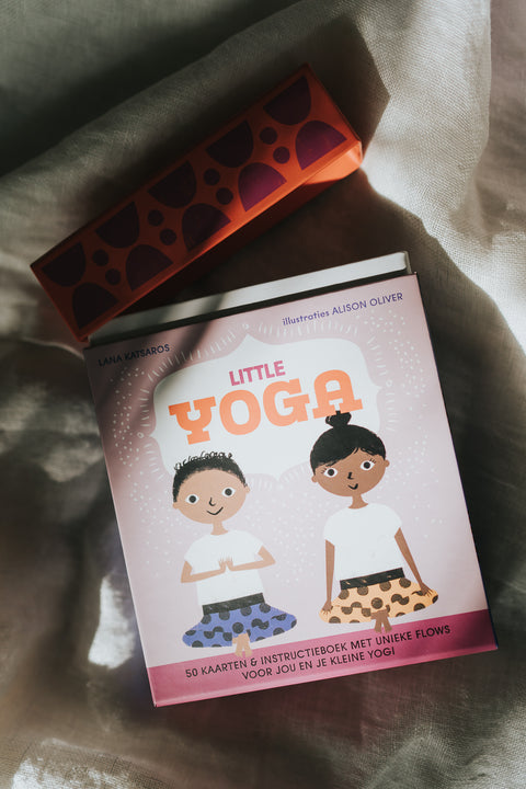 Little yoga: speelse oefeningen